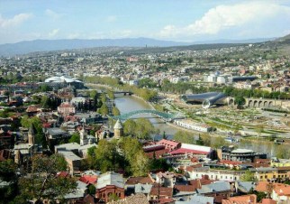Aussicht auf die Stadt vom Festungshügel Tiflis